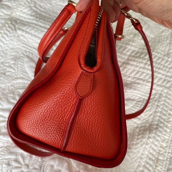 Vibrant grapefruit orange coach crossbody handbag - Picture 4 of 14